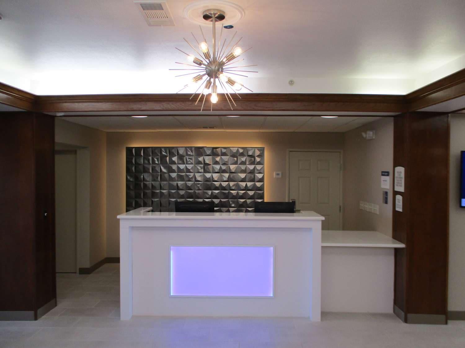 Western Riata 5* Brownwood