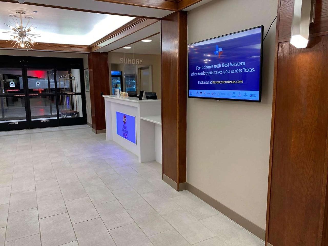 Hotel Western Riata